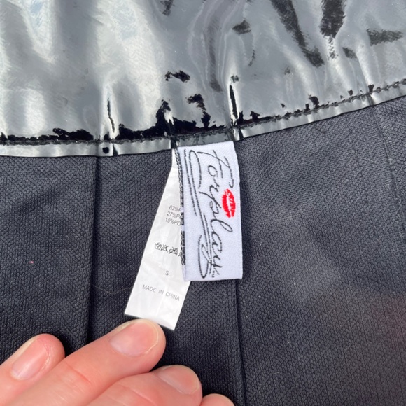 Forplay Vinyl Wet Look  Fetish Bondage Pleated Super Mini Skirt Club  Lingerie - Picture 8 of 13